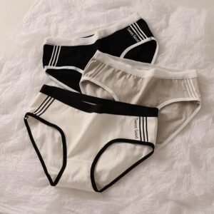 Underwear Women Cotton Crotch Mid Waist Traceless Sexy Panties Japanese Sports Style Girls Breathable Underpants Simple Lingerie
